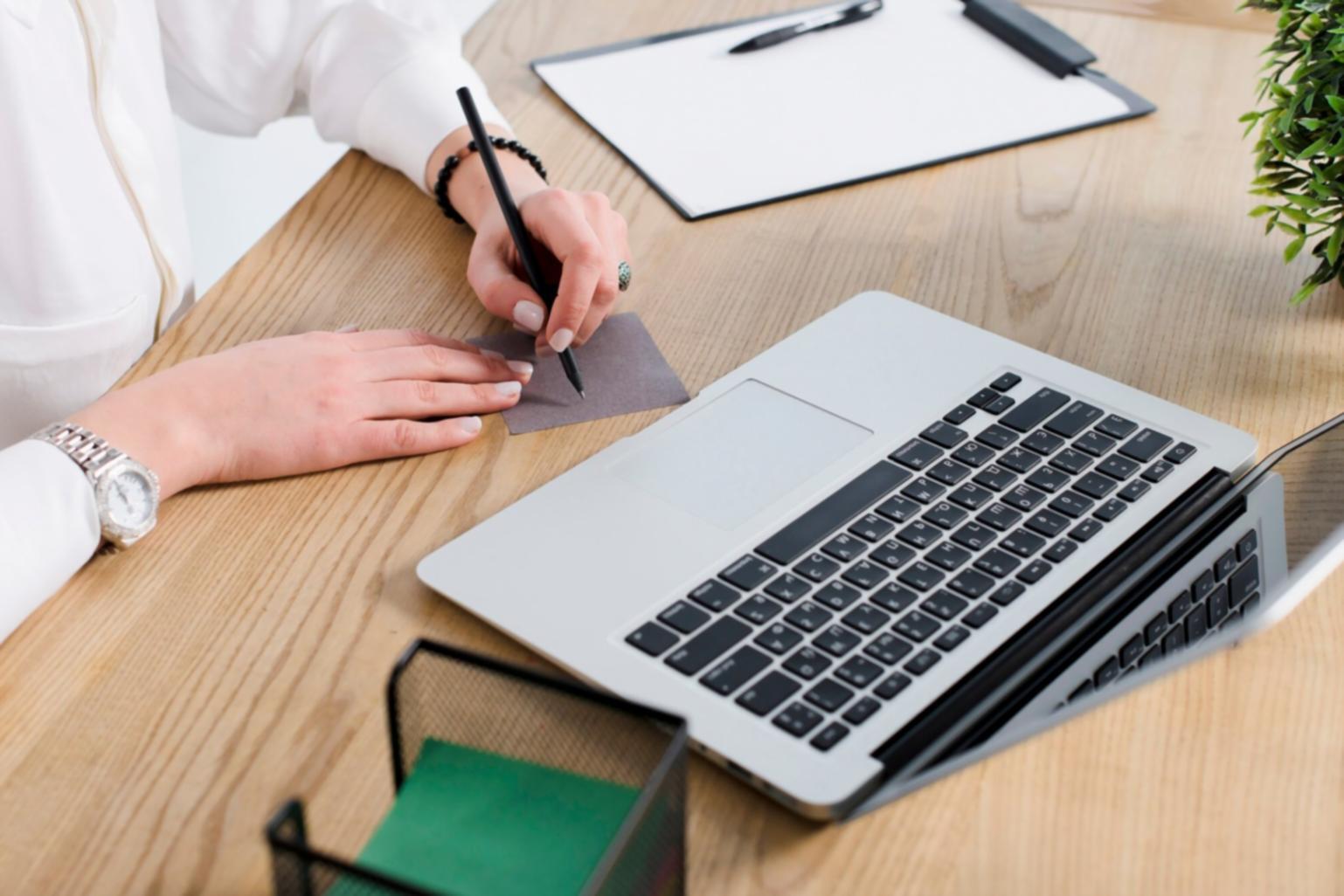 Team meeting discussing financial measurement strategies